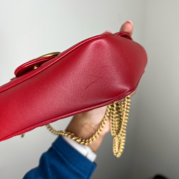 ✨SOLD✨ GG Marmont matelassé leather super mini bag - Picture 10 of 15